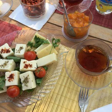 Cici's Pansion * Datça